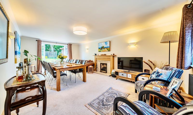Ellington Way, Epsom, KT18