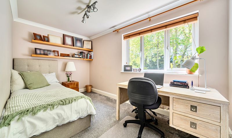 Ellington Way, Epsom, KT18