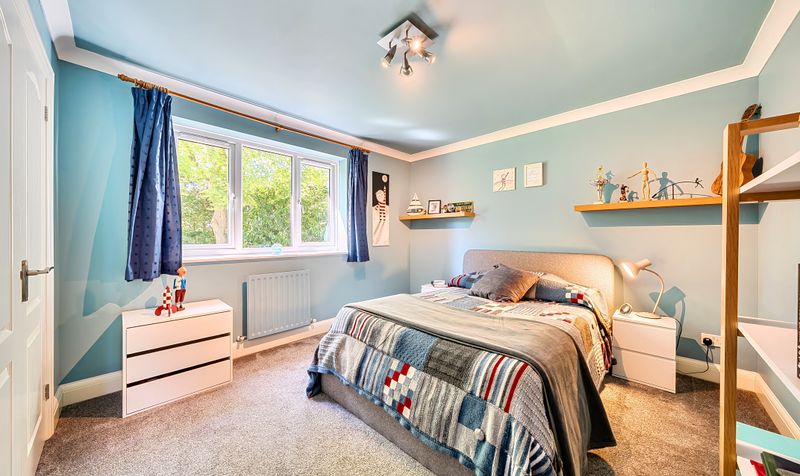 Ellington Way, Epsom, KT18