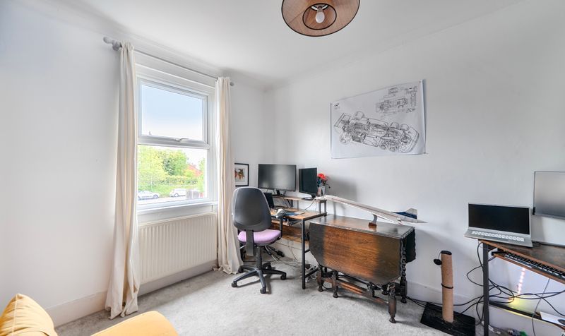 Beaconsfield Place, Epsom, KT17