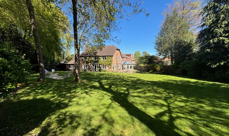 Ellington Way, Epsom, KT18