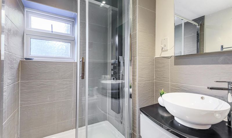 Woodlands Road, Epsom, KT18