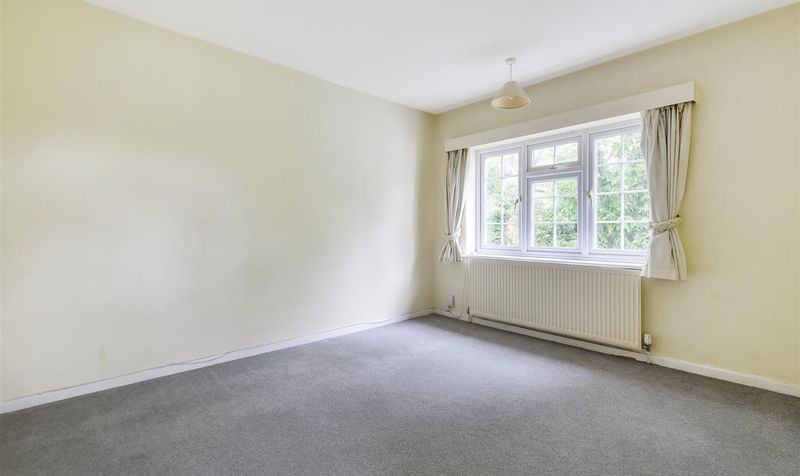 West Street, Epsom, KT18