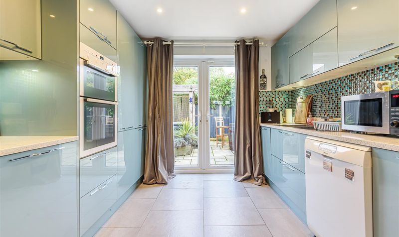 Woodlands Road, Epsom, KT18