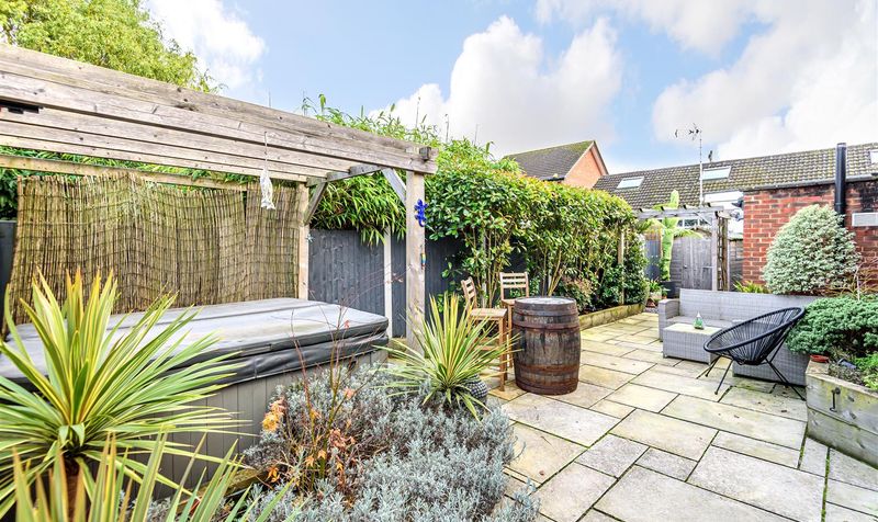Woodlands Road, Epsom, KT18