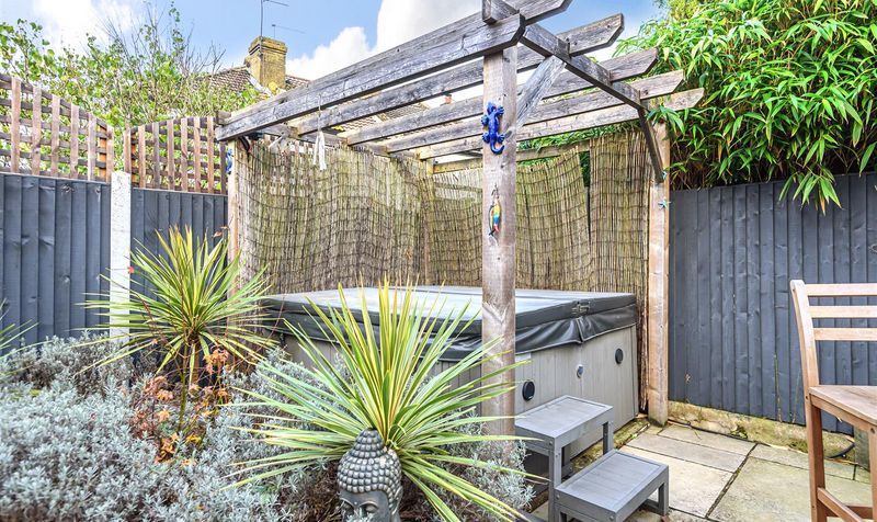 Woodlands Road, Epsom, KT18