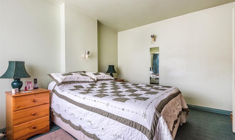 Albert Road, Epsom, KT17
