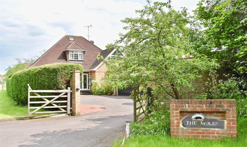 River Lane, Fetcham, KT22