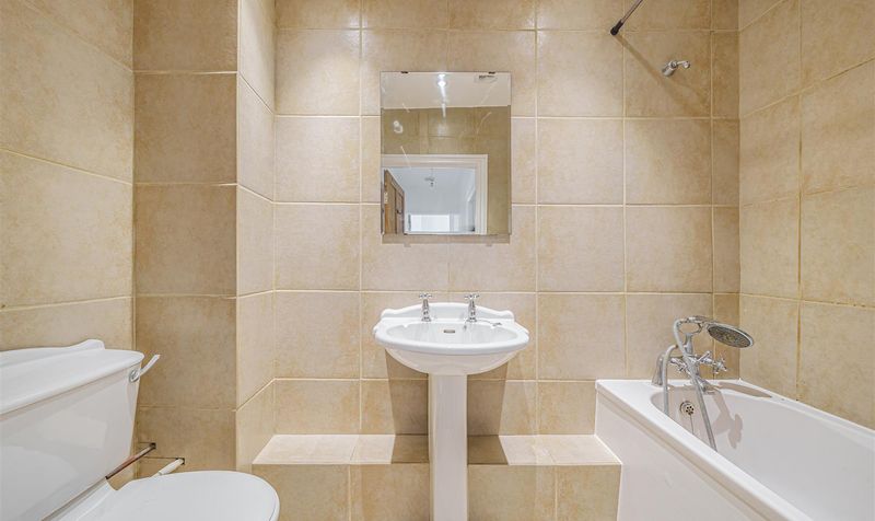 Woodcote Road, Epsom, KT18