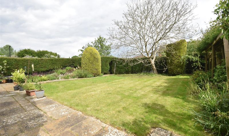 River Lane, Fetcham, KT22