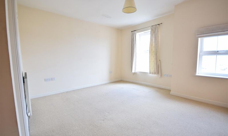 Horton Crescent, Epsom, KT19