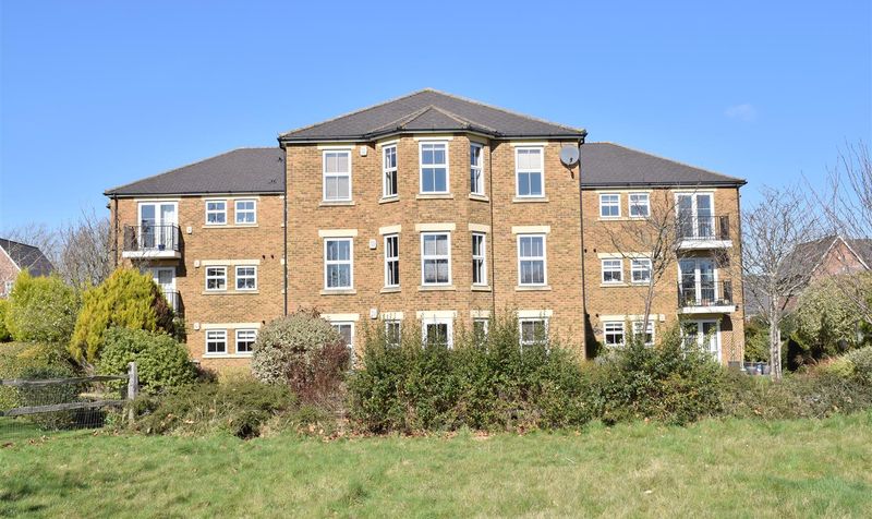 Horton Crescent, Epsom, KT19