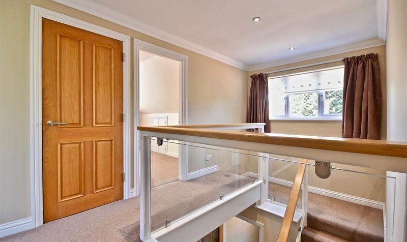 Harriotts Lane, Ashtead, KT21