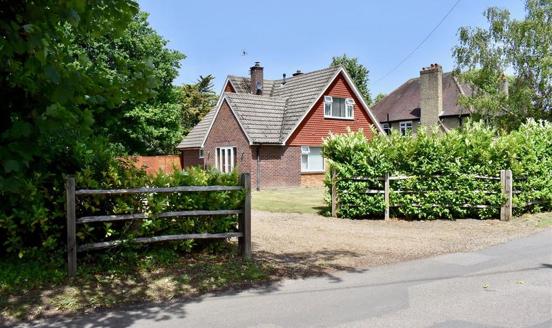 Harriotts Lane, Ashtead, KT21