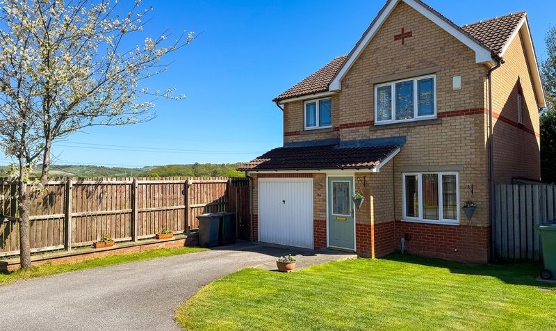 Briarfield Gardens, Huddersfield, HD5