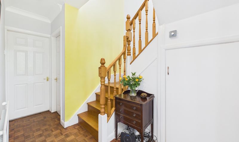 Rushton Drive, Upton, CH2
