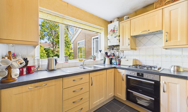 Rushton Drive, Upton, CH2