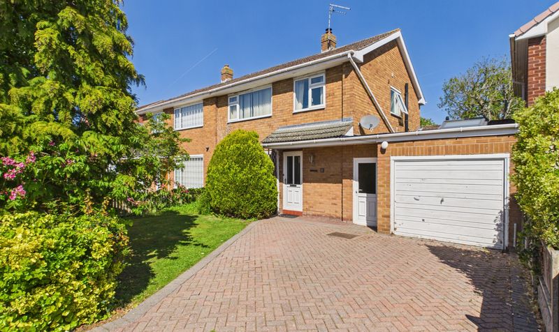 Rushton Drive, Upton, CH2