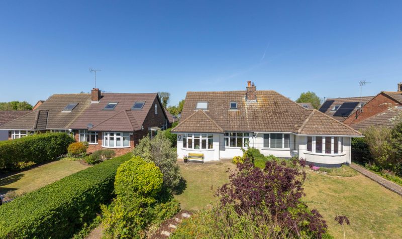 3 Bedroom Bungalow For Sale &ndash; Station Road, Lower Stondon, SG16