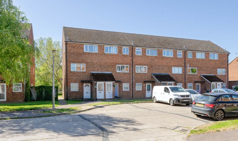 2 Bedroom Maisonette For Sale &ndash; Icknield Close, Ickleford, SG5