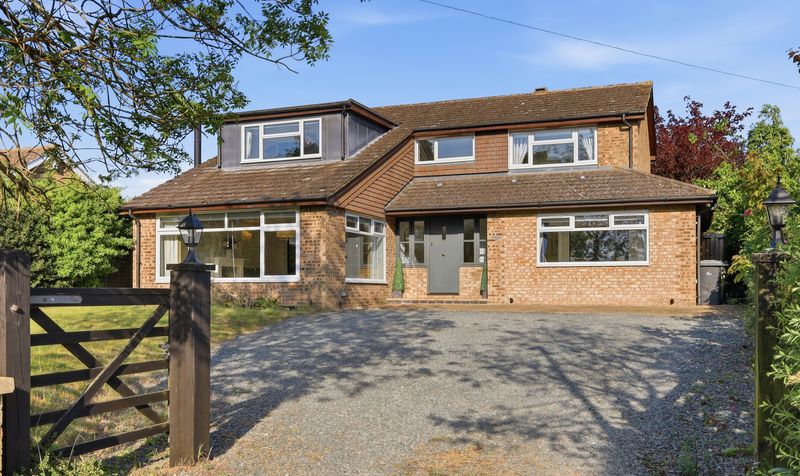 4 Bedroom House For Sale &ndash; Church Street, Langford, SG18