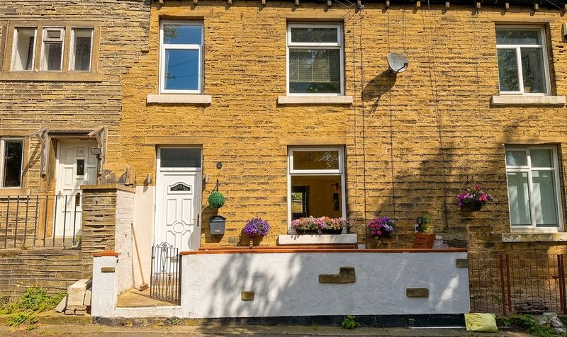 Longcroft Street, Golcar, HD7