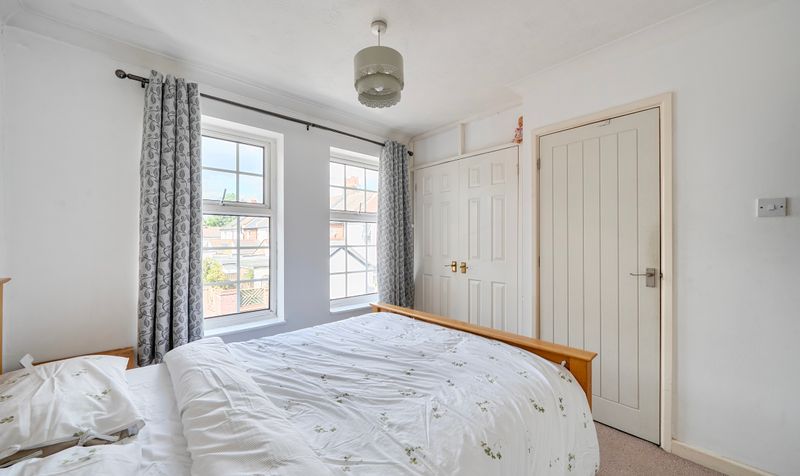 Beaconsfield Place, Epsom, KT17