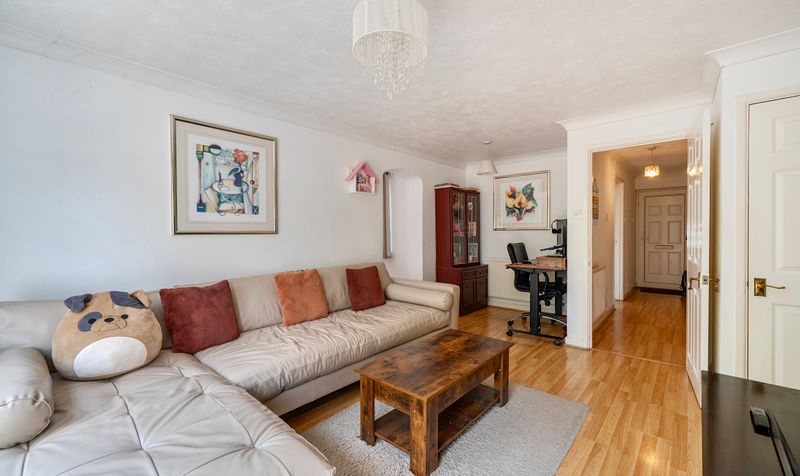 Beaconsfield Place, Epsom, KT17