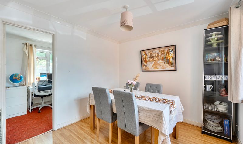 Beaconsfield Place, Epsom, KT17