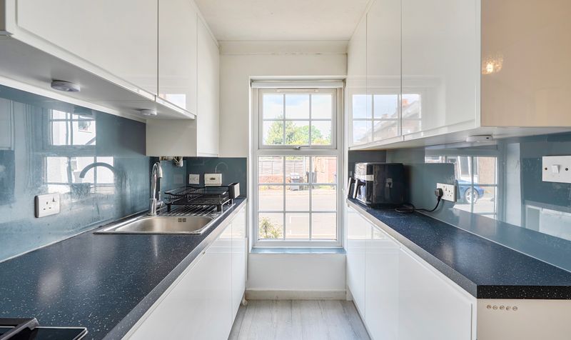 Beaconsfield Place, Epsom, KT17