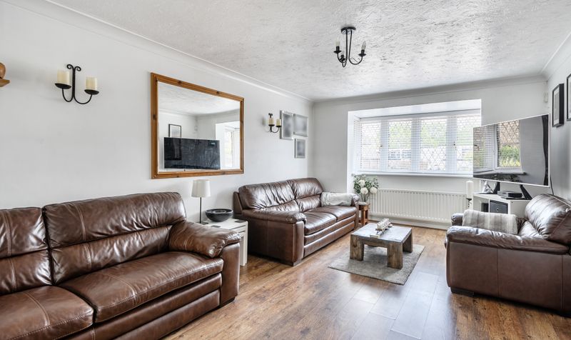 Thurnham Way, Tadworth, KT20