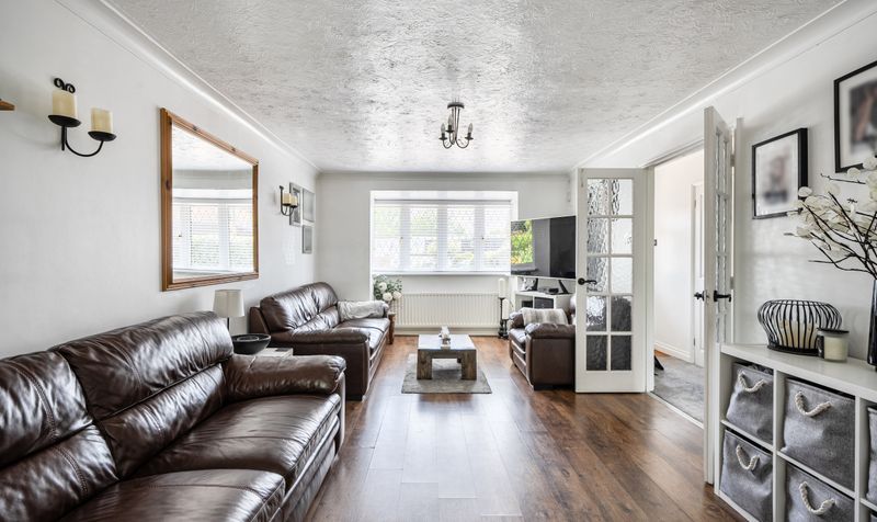 Thurnham Way, Tadworth, KT20