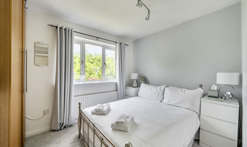 Thurnham Way, Tadworth, KT20