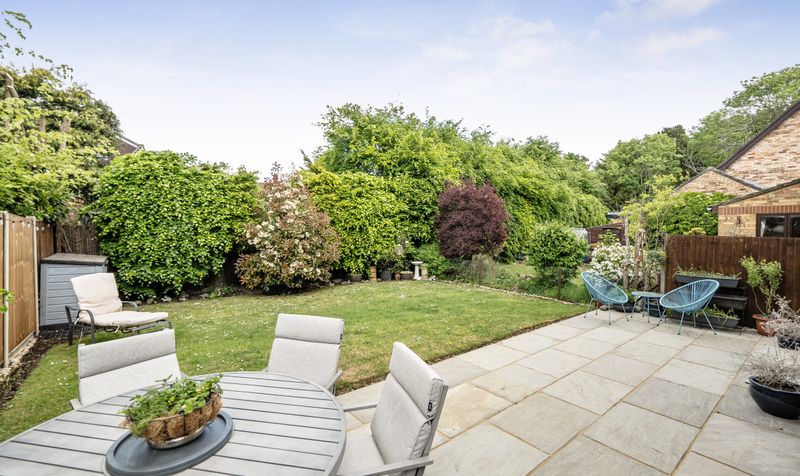 Thurnham Way, Tadworth, KT20