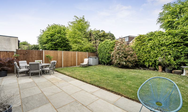 Thurnham Way, Tadworth, KT20