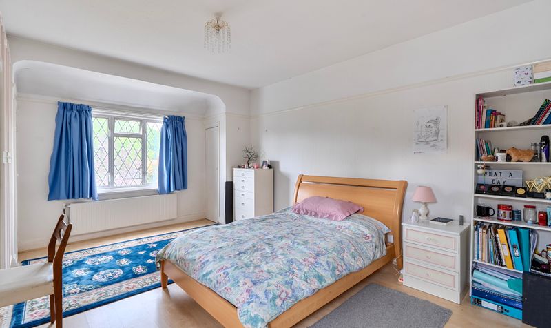 Ewell Downs Road, Epsom, KT17