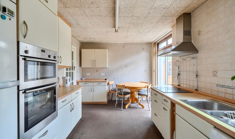 Ewell Downs Road, Epsom, KT17