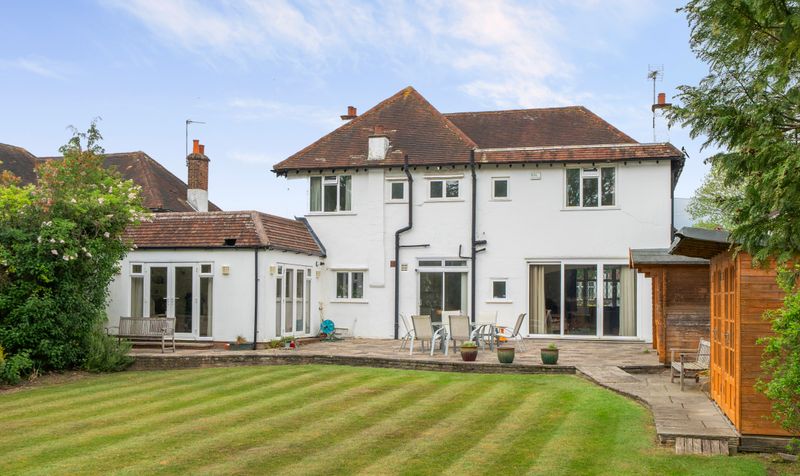 Ewell Downs Road, Epsom, KT17