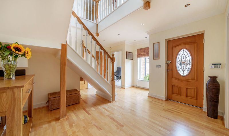 West View, Ashtead, KT21