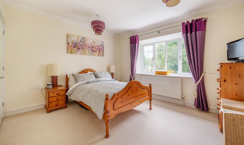 West View, Ashtead, KT21