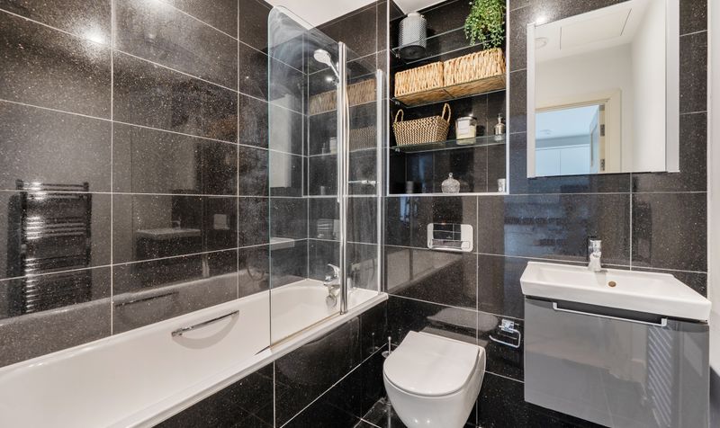 South Street, Epsom, KT18