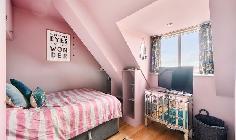 South Street, Epsom, KT18