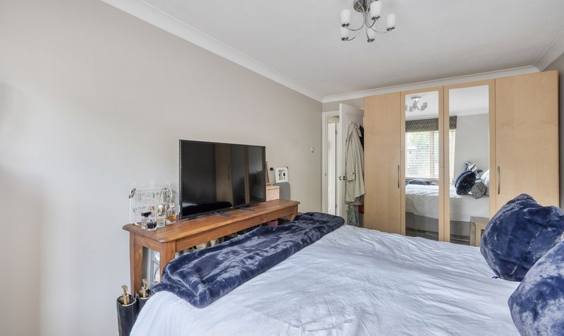 Yeomanry Close, Epsom, KT17