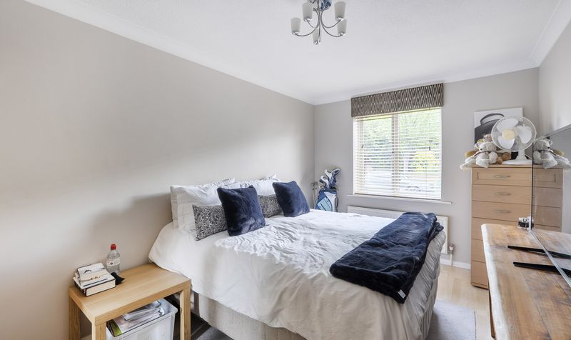 Yeomanry Close, Epsom, KT17