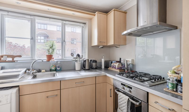 Yeomanry Close, Epsom, KT17