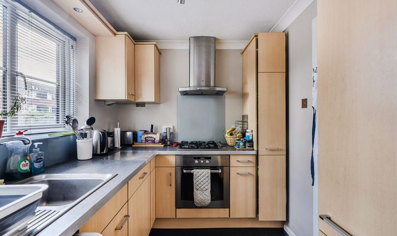 Yeomanry Close, Epsom, KT17