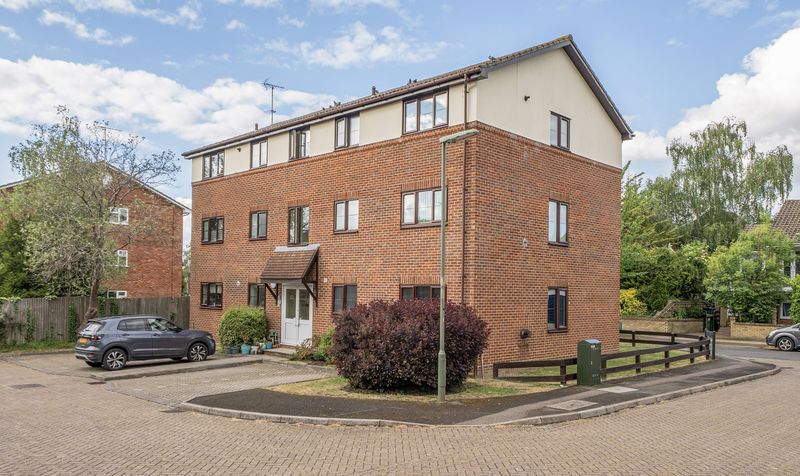 Yeomanry Close, Epsom, KT17