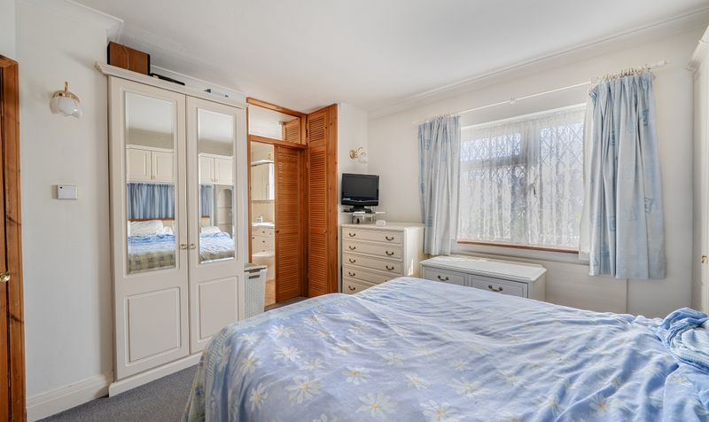 Kingscroft Road, Leatherhead, KT22