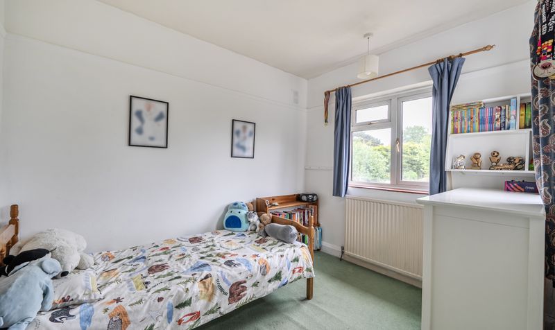West Farm Avenue, Ashtead, KT21