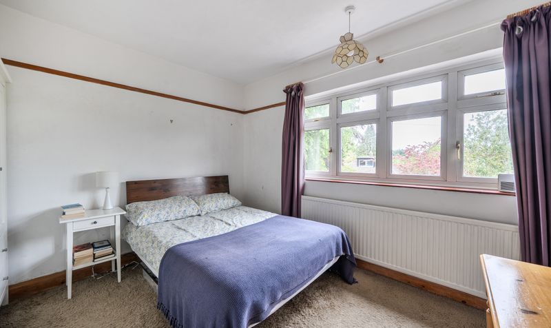 West Farm Avenue, Ashtead, KT21